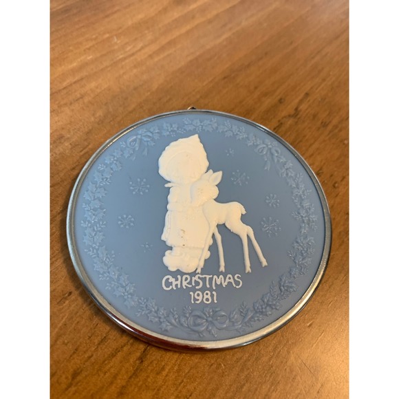 Hallmark Vintage Christmas Cameo Ornaments Lot of 5 Unicorn Betsy Clark - Picture 4 of 13